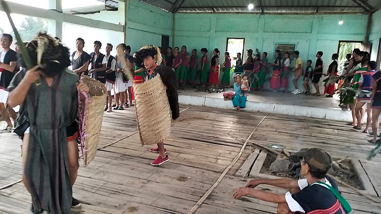 Adi Solung (Solung festival dance)