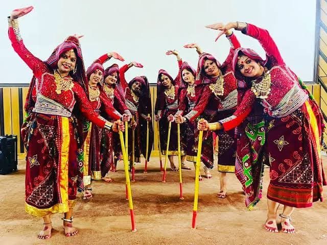 Tippani Dance